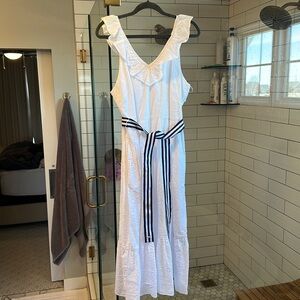 Vineyard Vines x Target white flowy dress, like new